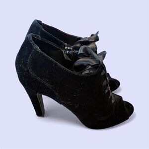 Kelly & Katie Velvet Black Booties Size 8
